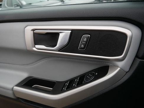 Certified 2024 Ford Explorer XLT w/ Equipment Group 202A image 27