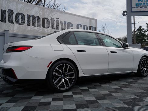 Used 2023 BMW 760i xDrive w/ Executive Package AWD/4WD image 6