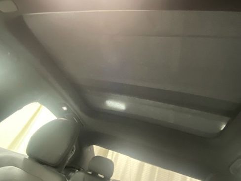 Used 2025 Volvo S60 T8 Ultra image 28