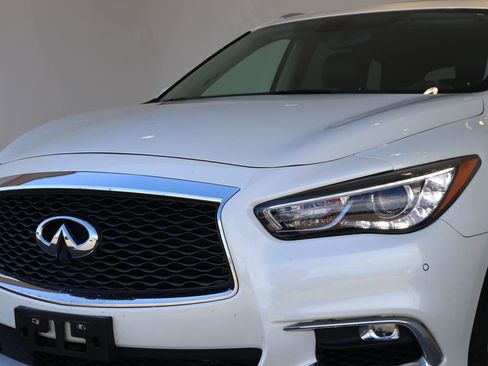 Certified 2017 INFINITI QX60 Luxe w/ Premium Plus Package AWD/4WD image 11