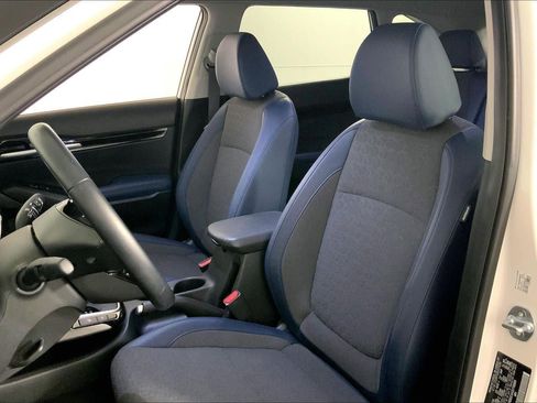 Used 2025 Kia Seltos S image 22