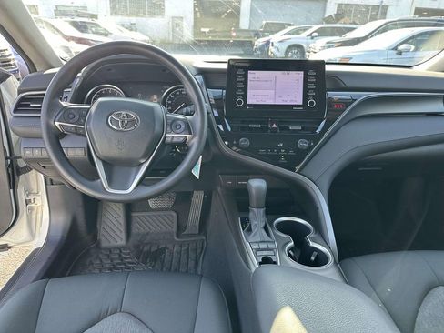 Used 2023 Toyota Camry LE image 20