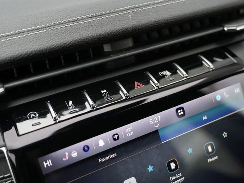 Used 2023 Jeep Grand Cherokee L Limited w/ Luxury Tech Group II image 64