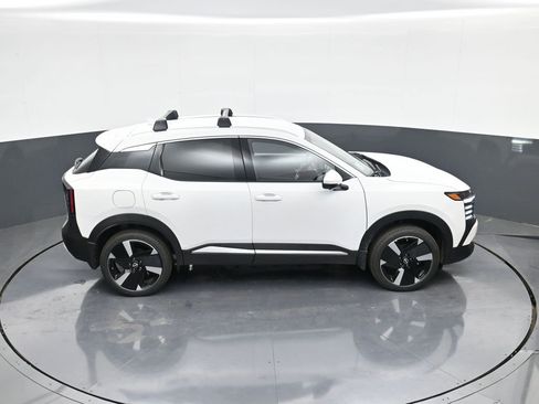 New 2025 Nissan Kicks SR FWD image 29