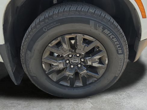 Used 2026 Nissan Frontier SV w/ All-Weather Content Package RWD image 25