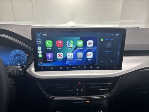 Used 2025 Ford Escape Platinum image 41