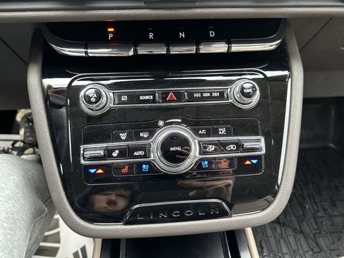 Used 2022 Lincoln Corsair Reserve w/ Elements Package AWD/4WD image 17