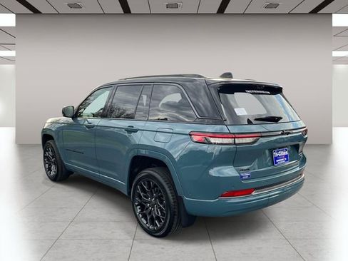 New 2026 Jeep Grand Cherokee Summit w/ Obsidian Package AWD/4WD image 6