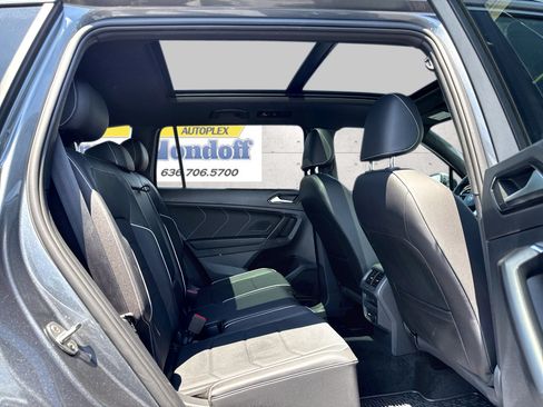 Used 2022 Volkswagen Tiguan SEL R-Line AWD/4WD image 8