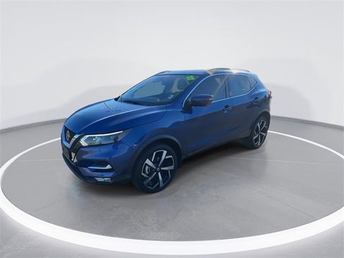 Certified 2022 Nissan Rogue Sport SL w/ Premium Package image 5