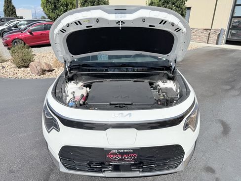 Used 2023 Kia Niro Wind w/ Wind Preserve Package FWD image 33