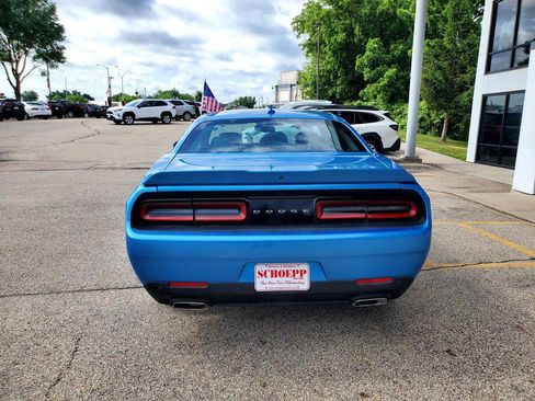 Used 2016 Dodge Challenger SXT Plus RWD image 6