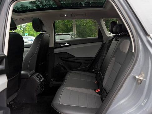 Certified 2023 Volkswagen Taos SE w/ Panoramic Sunroof Package AWD/4WD image 23