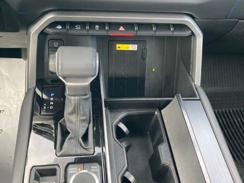 Used 2022 Toyota Tundra Platinum image 44