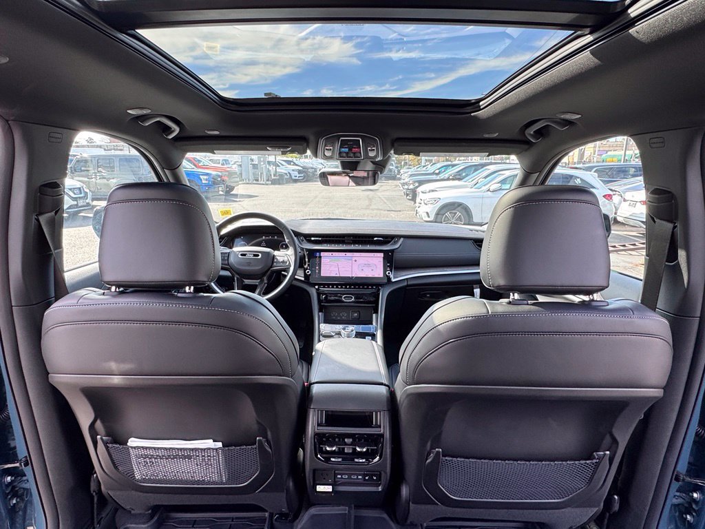 New 2026 Jeep Grand Cherokee Limited w/ Limited Altitude Package AWD/4WD image 25