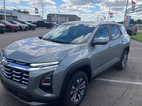 New 2026 Chevrolet Equinox LT w/ Safety and Technology Package AWD/4WD image 3
