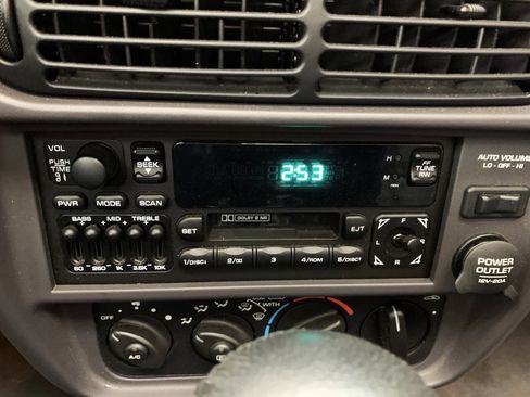 Used 2000 Plymouth Prowler image 13