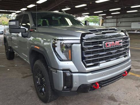 Used 2025 GMC Sierra 2500 AT4 AWD/4WD image 1
