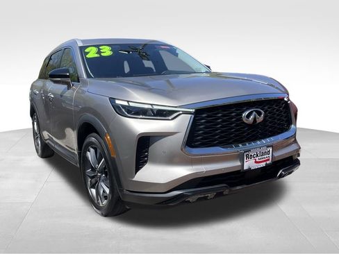 Used 2023 INFINITI QX60 Luxe w/ Performance Audio Package AWD/4WD image 3