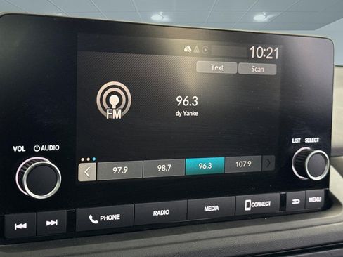 Certified 2024 Honda Accord EX image 20