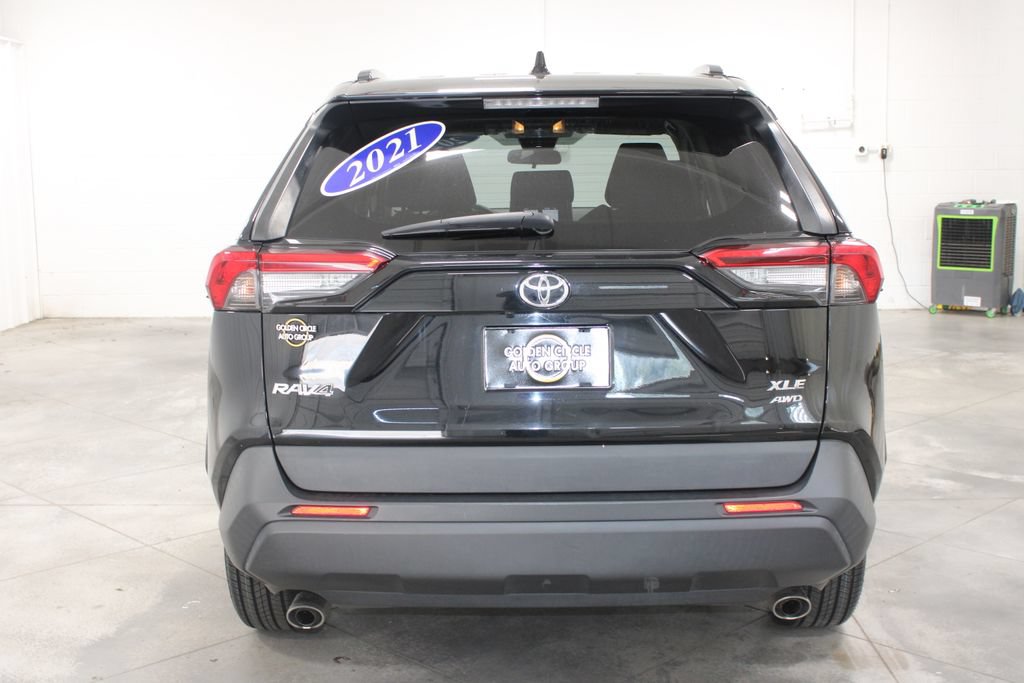 Used 2021 Toyota RAV4 XLE AWD/4WD image 8
