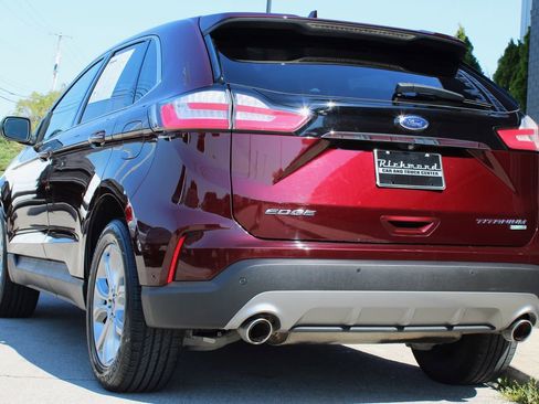 Used 2019 Ford Edge Titanium w/ Equipment Group 301A image 17