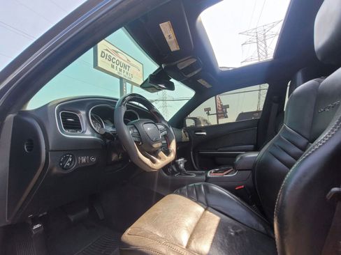 Used 2017 Dodge Charger SRT w/ Harman/Kardon Audio Group image 18