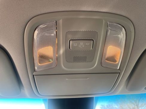 Used 2022 Kia Sportage LX image 17