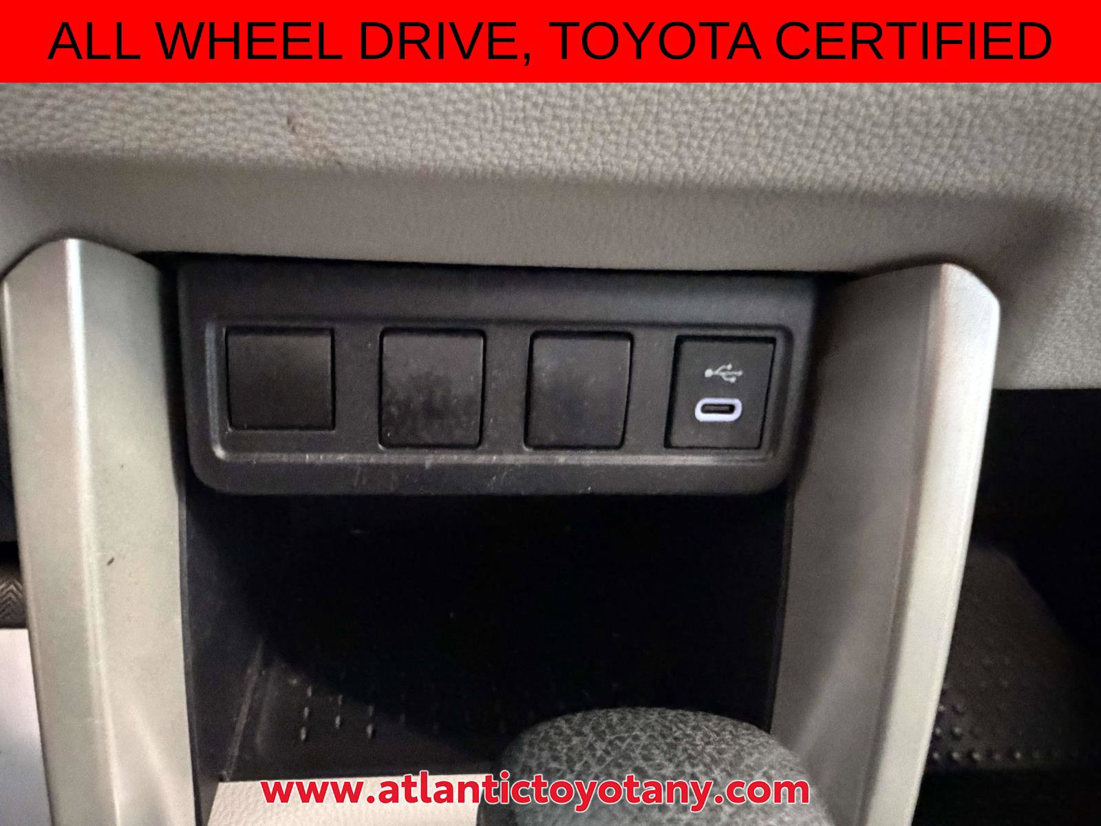 Certified 2024 Toyota Corolla Cross L AWD/4WD image 23