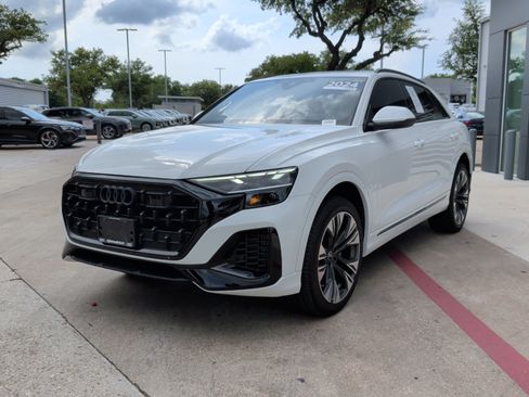 Certified 2024 Audi Q8 Premium w/ Black Optic Package AWD/4WD image 5