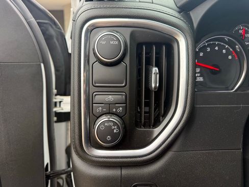 Used 2020 Chevrolet Silverado 1500 LT w/ Texas Edition image 12