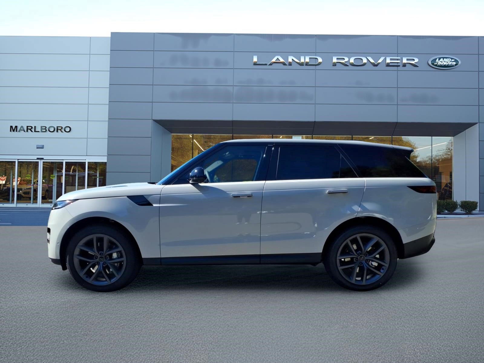 New 2027 Land Rover Range Rover Sport SE AWD/4WD image 6
