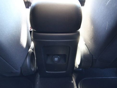 Used 2018 Dodge Journey SE FWD image 34