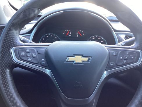Used 2023 Chevrolet Malibu LT image 10