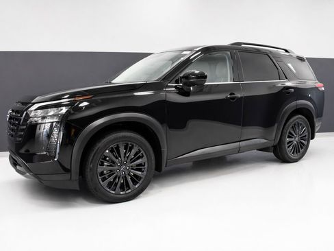 New 2026 Nissan Pathfinder SL AWD/4WD image 2