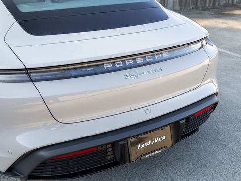 Used 2025 Porsche Taycan 4S image 21