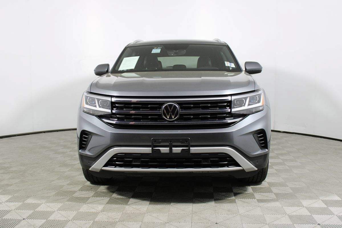 Used 2021 Volkswagen Atlas Cross Sport SE w/ Panoramic Sunroof Package AWD/4WD image 2
