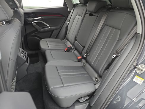 New 2025 Audi Q5 Premium Plus image 12