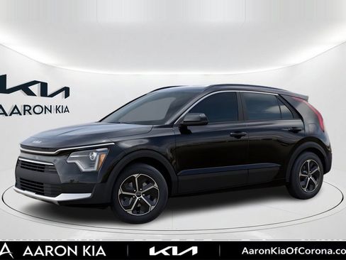 New 2026 Kia Niro LX FWD image 3