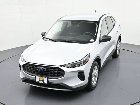 Certified 2025 Ford Escape Active FWD image 17