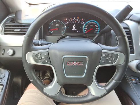Used 2017 GMC Yukon XL SLT RWD image 26