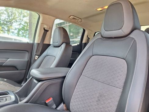 Used 2016 Chevrolet Colorado Z71 AWD/4WD image 22