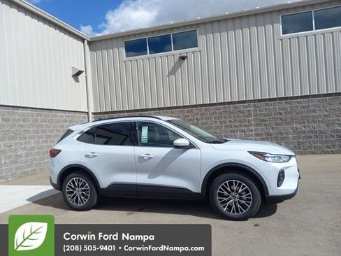 New 2025 Ford Escape Base image 2