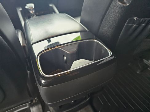 Used 2020 Kia Telluride LX image 30