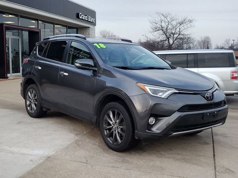 Used 2018 Toyota RAV4 Limited w/ All Weather Liner Package image 14