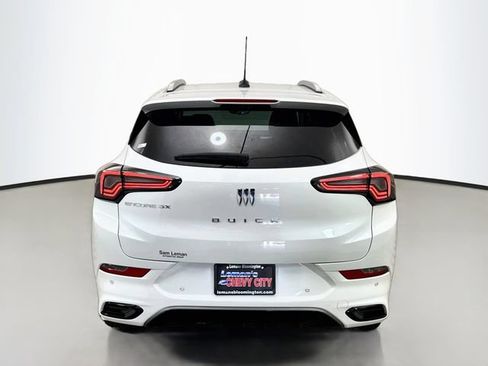 Used 2025 Buick Encore GX Avenir w/ Avenir Technology Package FWD image 6
