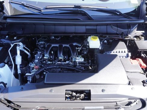 New 2025 Nissan Pathfinder SV image 7