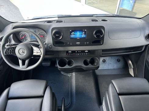Certified 2024 Mercedes-Benz Sprinter 2500 image 19