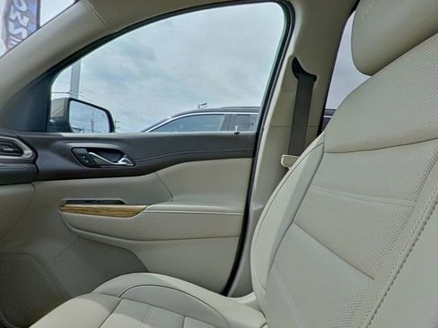 Used 2019 GMC Acadia Denali w/ LPO, Floor Liner Package FWD image 31