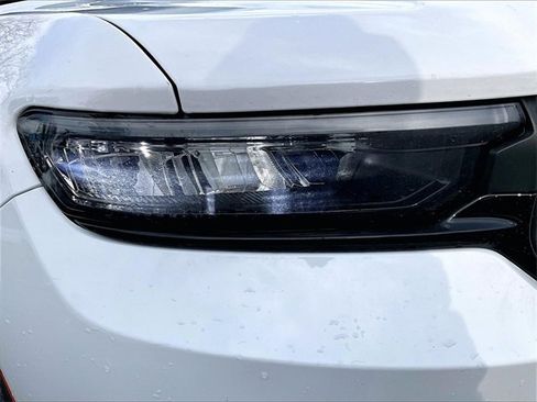 Used 2023 Jeep Grand Cherokee Limited w/ Black Appearance Package image 30